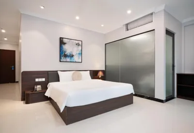 Deluxe Double Room with Bath — Diamond Light Hotel